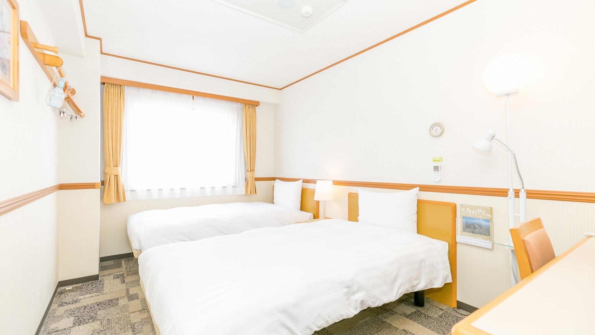 Toyoko Inn Kobe Sannomiya No.2 Exterior photo
