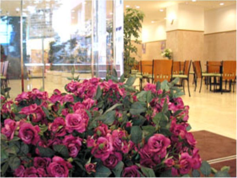 Toyoko Inn Kobe Sannomiya No.2 Exterior photo